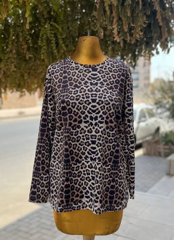 بلوز زنانه دخترانه آستین بلند جنس مخمل وارداتی درجه یک با تنخور بسیار خوشگل و دوست داشتنی