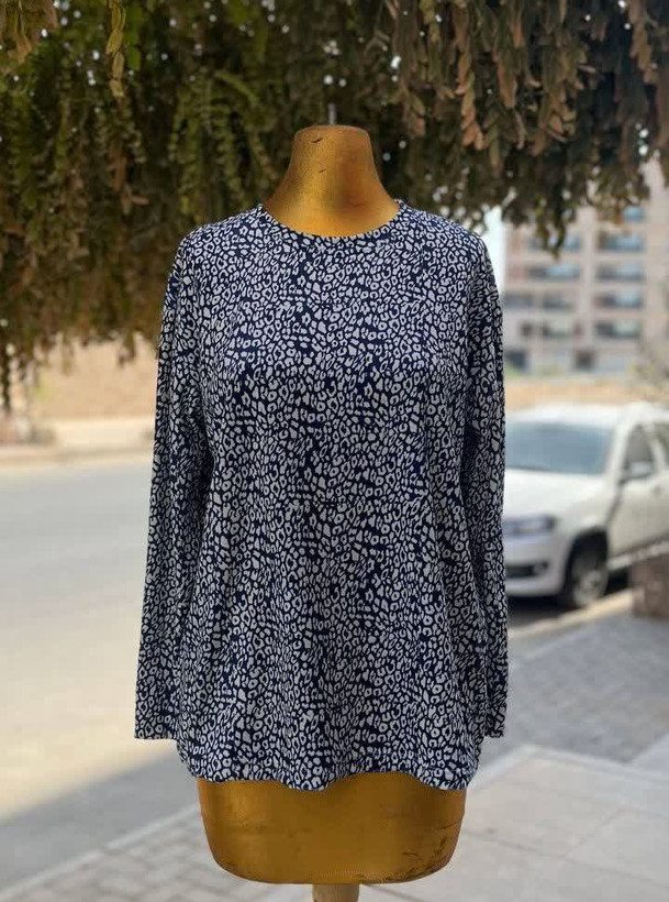 بلوز زنانه دخترانه آستین بلند جنس مخمل وارداتی درجه یک با تنخور بسیار خوشگل و دوست داشتنی