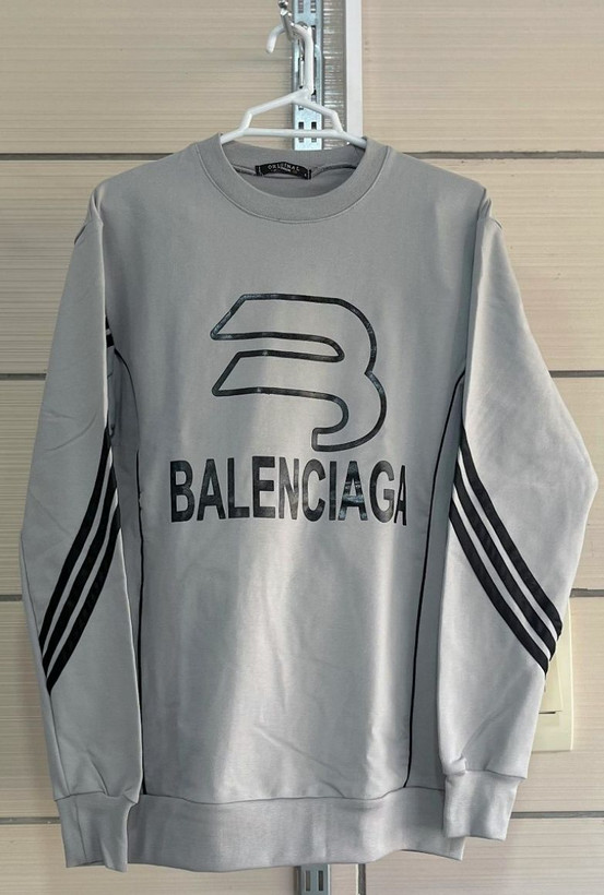 ست اسپورت بلوز مغزی و نوار دوزی + شلوار نیم بگ جیب دار کمر کش نوار دوزی چاپ BALENCIAGA با تنخور فوق العاده شیک