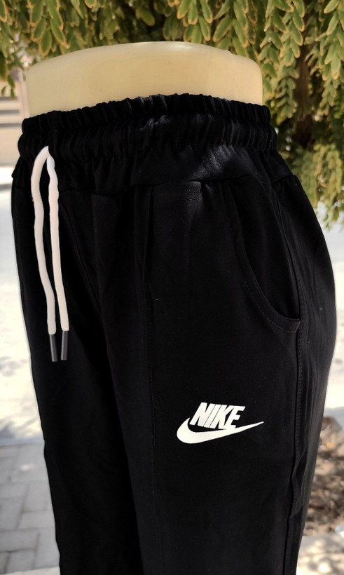 شلوار بگ چاپ NIKE جنس گلکسی پنبه لاکرا دار با کشسانی عالی جیب دار جلو دوخت کمر کش بند دار با تنخور بسیار شیک و راحت